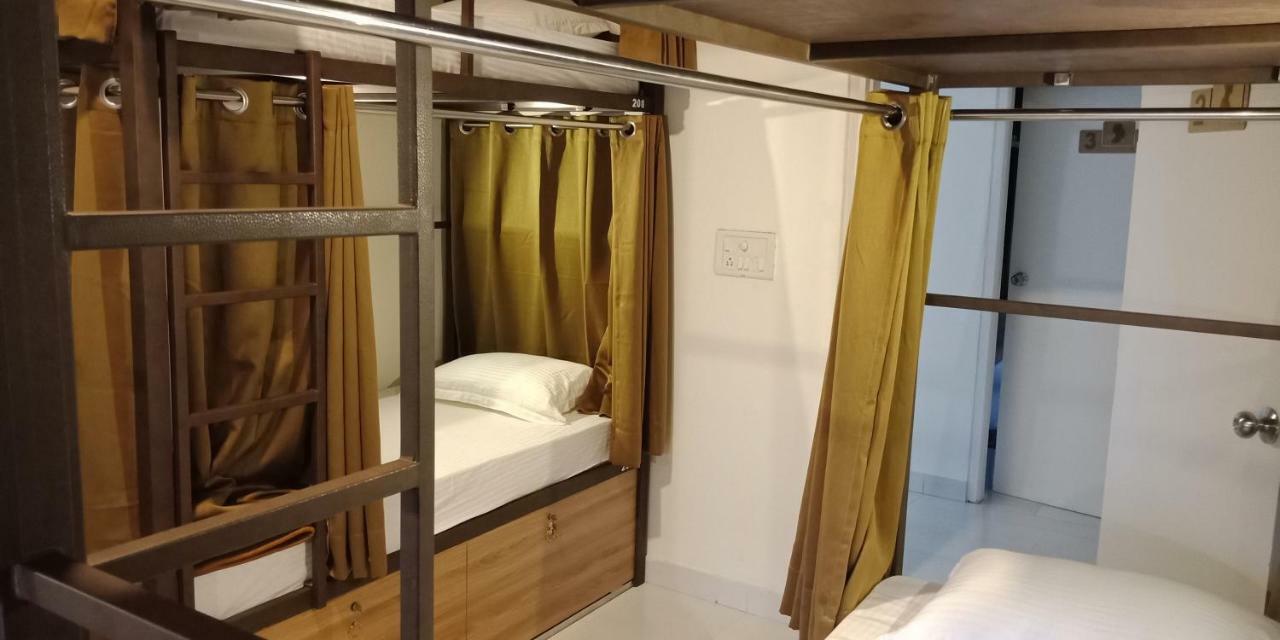 Banaras Hostel Kakarmatha ภายนอก รูปภาพ